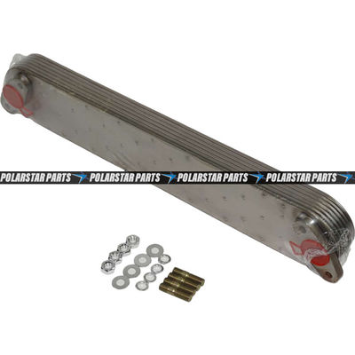 Pièces de moteur diesel de l'élément 6d22 Me054110 7p de Mitsubishi Oil Cooler d'excavatrice